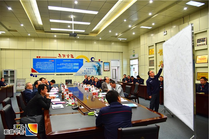 1541463762100143.jpg 2018年10月29日,许传军到金源煤矿开展专项检查(徐帅).jpg