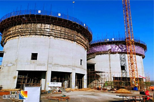 济矿物流两座煤仓17米建筑结构层混凝土浇筑完成