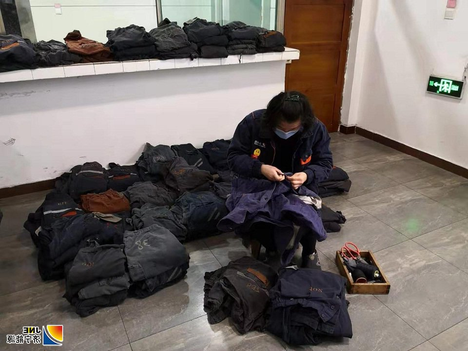 1580803601350281.jpg 2020年2月2日,运河煤矿疫情面前“逆行”的后勤工作者(许智慧).jpg