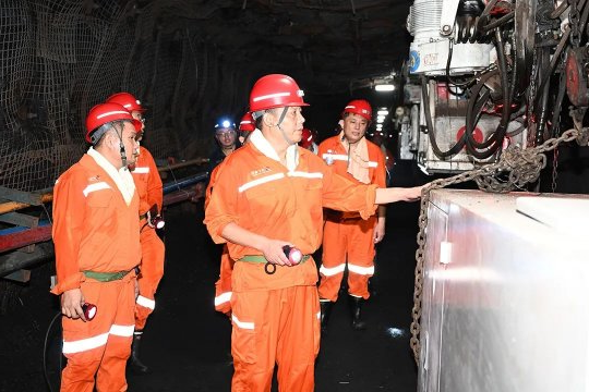 张广宇到金桥煤矿、龙拱港调研指导工作