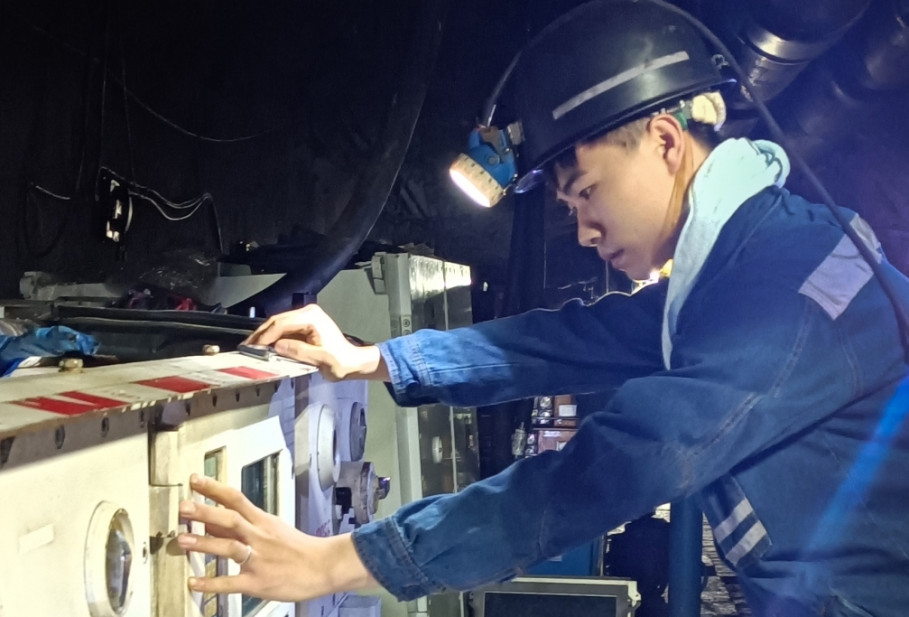 1692324223220580.jpg 设备管理员.jpg