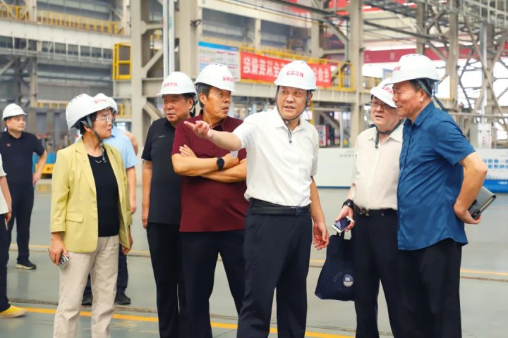 济宁市机械协会、老科协领导到新能船业调研指导