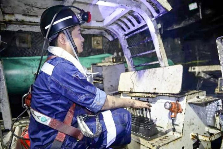 金桥煤矿锻造“三类人”安全管理“金三角”