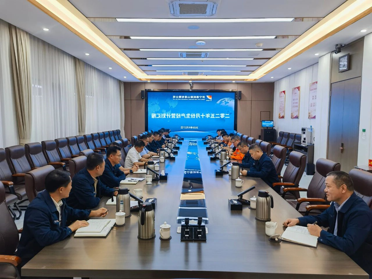 1759973850127374.jpg 0da2eb4dcffee75e8c54d6f7af3f7907.jpg