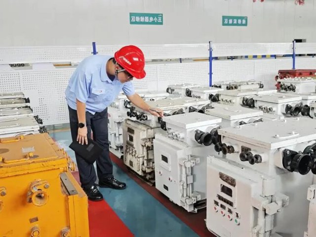 精益赋能！霄云煤矿前三季度自主维修见成效