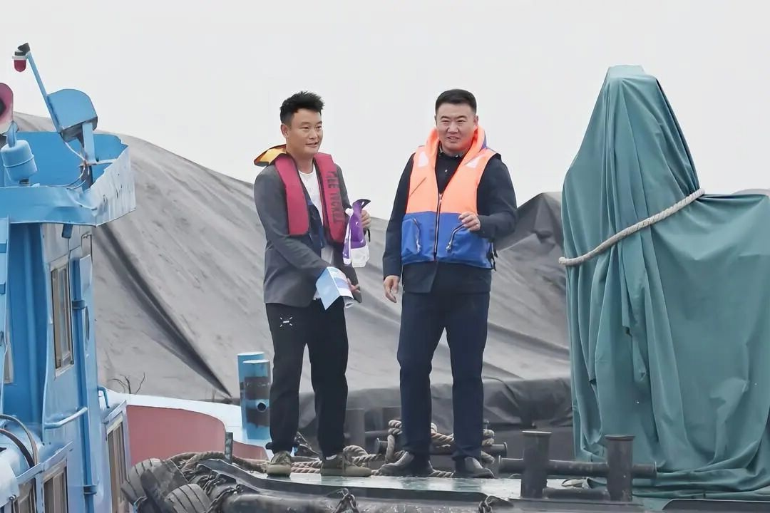 1760683000257975.jpg 05.jpg